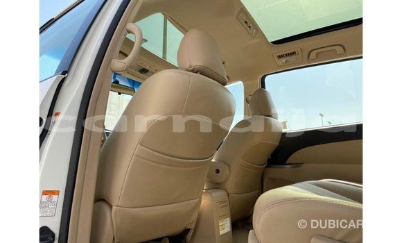 Buy Import Toyota Previa White Car in Import - Dubai in Abia State Buy Import Toyota Previa White Car in Import - Dubai in Abia State