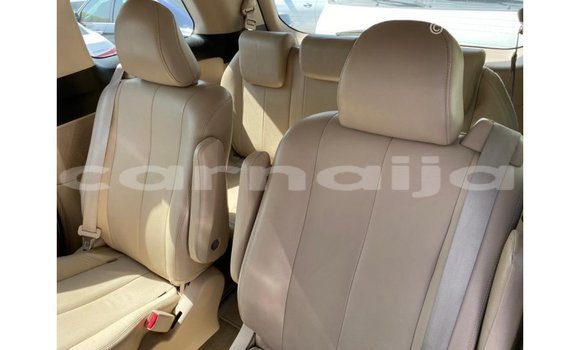 Buy Import Toyota Previa White Car in Import - Dubai in Abia State Buy Import Toyota Previa White Car in Import - Dubai in Abia State