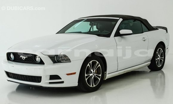 Buy Import Ford Mustang White Car in Import - Dubai in Abia State Buy Import Ford Mustang White Car in Import - Dubai in Abia State