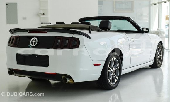 Buy Import Ford Mustang White Car in Import - Dubai in Abia State Buy Import Ford Mustang White Car in Import - Dubai in Abia State