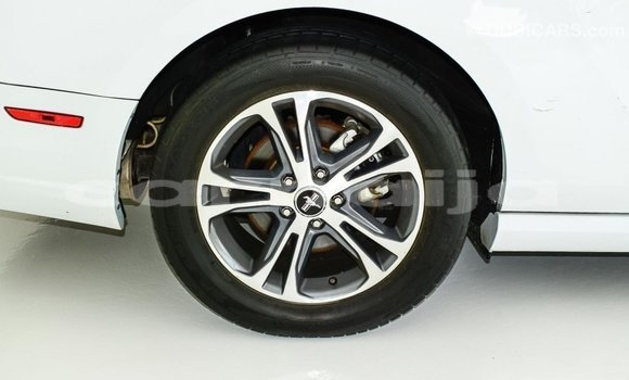 Buy Import Ford Mustang White Car in Import - Dubai in Abia State Buy Import Ford Mustang White Car in Import - Dubai in Abia State