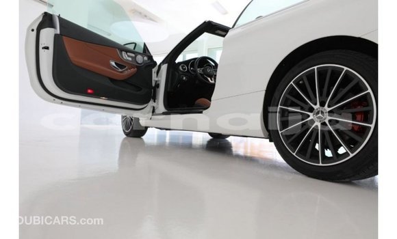 Buy Import Mercedes-Benz 190 White Car in Import - Dubai in Abia State Buy Import Mercedes-Benz 190 White Car in Import - Dubai in Abia State