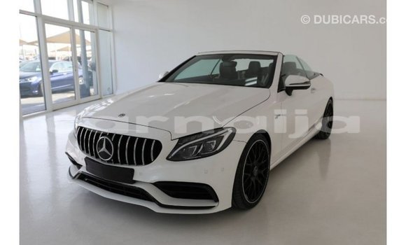 Buy Import Mercedes-Benz 190 White Car in Import - Dubai in Abia State Buy Import Mercedes-Benz 190 White Car in Import - Dubai in Abia State