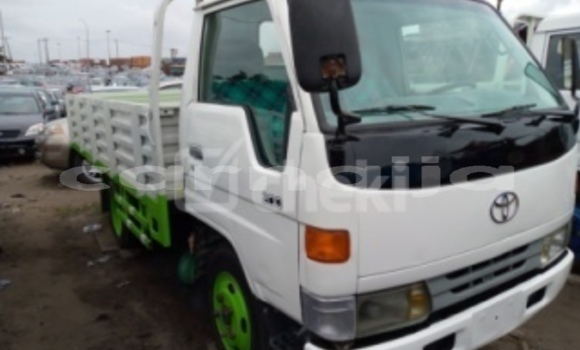 Acheter Occasion Voiture Toyota Dyna Vert à Abakaliki, État d'Ebonyi Acheter Occasion Voiture Toyota Dyna Vert à Abakaliki, État d'Ebonyi