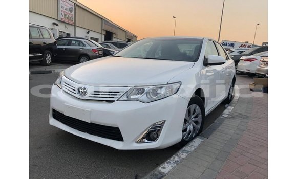 Buy Import Toyota Camry White Car in Import - Dubai in Abia State Buy Import Toyota Camry White Car in Import - Dubai in Abia State