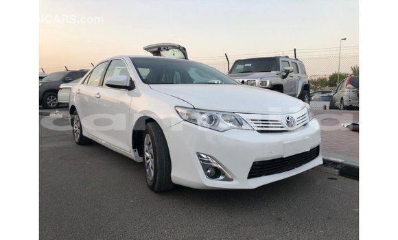 Buy Import Toyota Camry White Car in Import - Dubai in Abia State Buy Import Toyota Camry White Car in Import - Dubai in Abia State