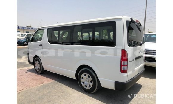 Buy Import Toyota DA White Truck in Import - Dubai in Abia State Buy Import Toyota DA White Truck in Import - Dubai in Abia State