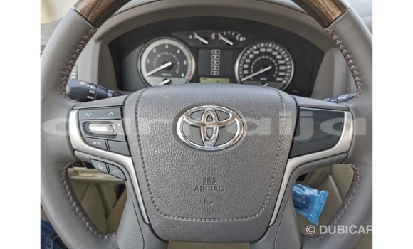 Buy Import Toyota Land Cruiser White Car in Import - Dubai in Abia State Buy Import Toyota Land Cruiser White Car in Import - Dubai in Abia State