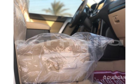Acheter Import Voiture Toyota Prado Blanc à Import - Dubai, État d'Abia Acheter Import Voiture Toyota Prado Blanc à Import - Dubai, État d'Abia