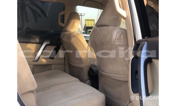 Acheter Import Voiture Toyota Prado Blanc à Import - Dubai, État d'Abia Acheter Import Voiture Toyota Prado Blanc à Import - Dubai, État d'Abia