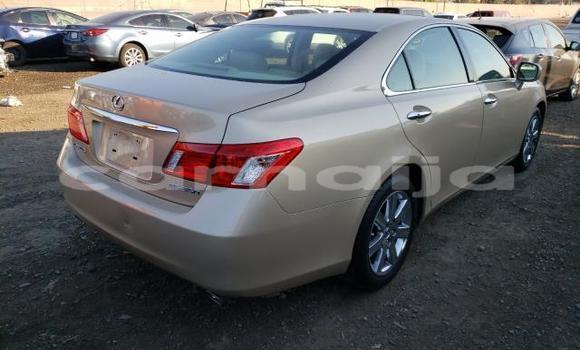 Buy New Lexus ES Silver Car in Badagry in Lagos State Buy New Lexus ES Silver Car in Badagry in Lagos State