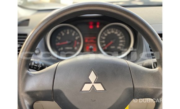 Buy Import Mitsubishi Lancer White Car in Import - Dubai in Abia State Buy Import Mitsubishi Lancer White Car in Import - Dubai in Abia State