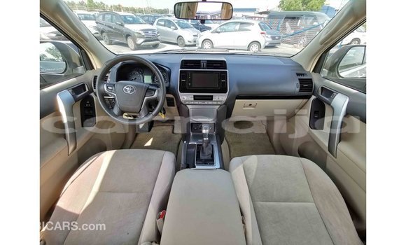Acheter Import Voiture Toyota Prado Blanc à Import - Dubai, État d'Abia Acheter Import Voiture Toyota Prado Blanc à Import - Dubai, État d'Abia