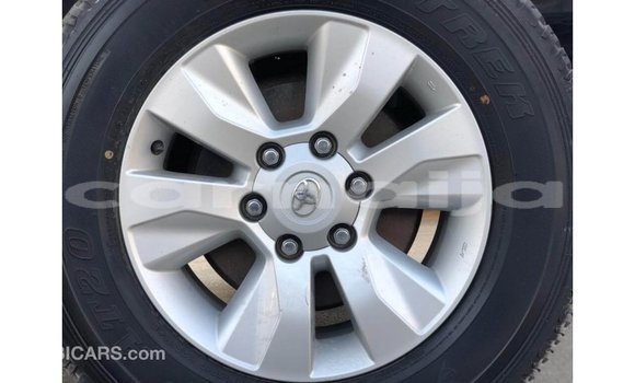 Buy Import Toyota Hilux White Car in Import - Dubai in Abia State Buy Import Toyota Hilux White Car in Import - Dubai in Abia State