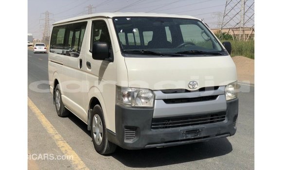 Acheter Import Voiture Toyota Hiace Blanc à Import - Dubai, État d'Abia Acheter Import Voiture Toyota Hiace Blanc à Import - Dubai, État d'Abia