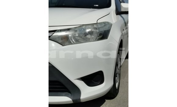 Acheter Import Voiture Toyota Yaris Blanc à Import - Dubai, État d'Abia Acheter Import Voiture Toyota Yaris Blanc à Import - Dubai, État d'Abia