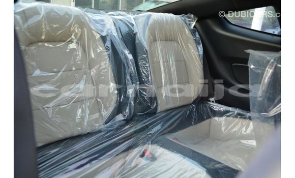 Acheter Import Voiture Ford Mustang Blanc à Import - Dubai, État d'Abia Acheter Import Voiture Ford Mustang Blanc à Import - Dubai, État d'Abia