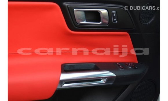 Acheter Import Voiture Ford Mustang Blanc à Import - Dubai, État d'Abia Acheter Import Voiture Ford Mustang Blanc à Import - Dubai, État d'Abia