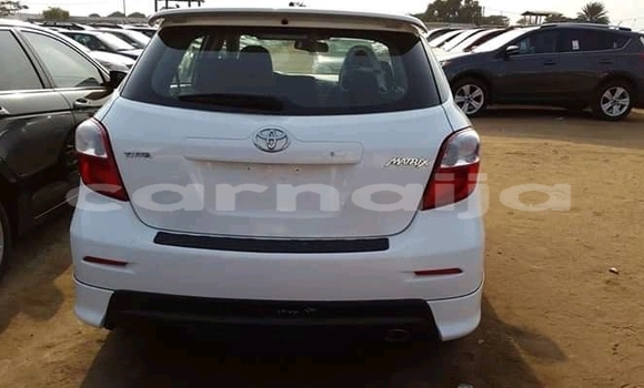 Acheter Import Voiture Toyota Matrix Blanc à Abuja, État de Lagos Acheter Import Voiture Toyota Matrix Blanc à Abuja, État de Lagos