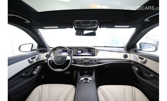 Acheter Import Voiture Mercedes-Benz 190 Blanc à Import - Dubai, État d'Abia Acheter Import Voiture Mercedes-Benz 190 Blanc à Import - Dubai, État d'Abia