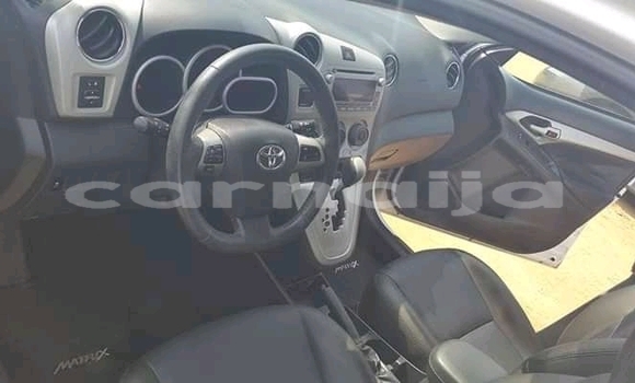 Acheter Import Voiture Toyota Matrix Blanc à Abuja, État de Lagos Acheter Import Voiture Toyota Matrix Blanc à Abuja, État de Lagos
